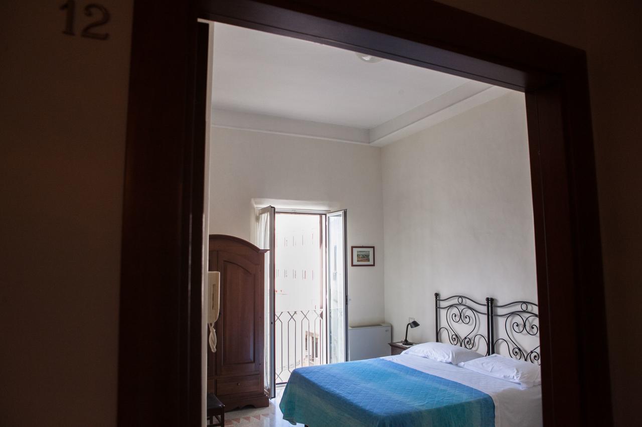 Albergo Lucy Trani Eksteriør bilde